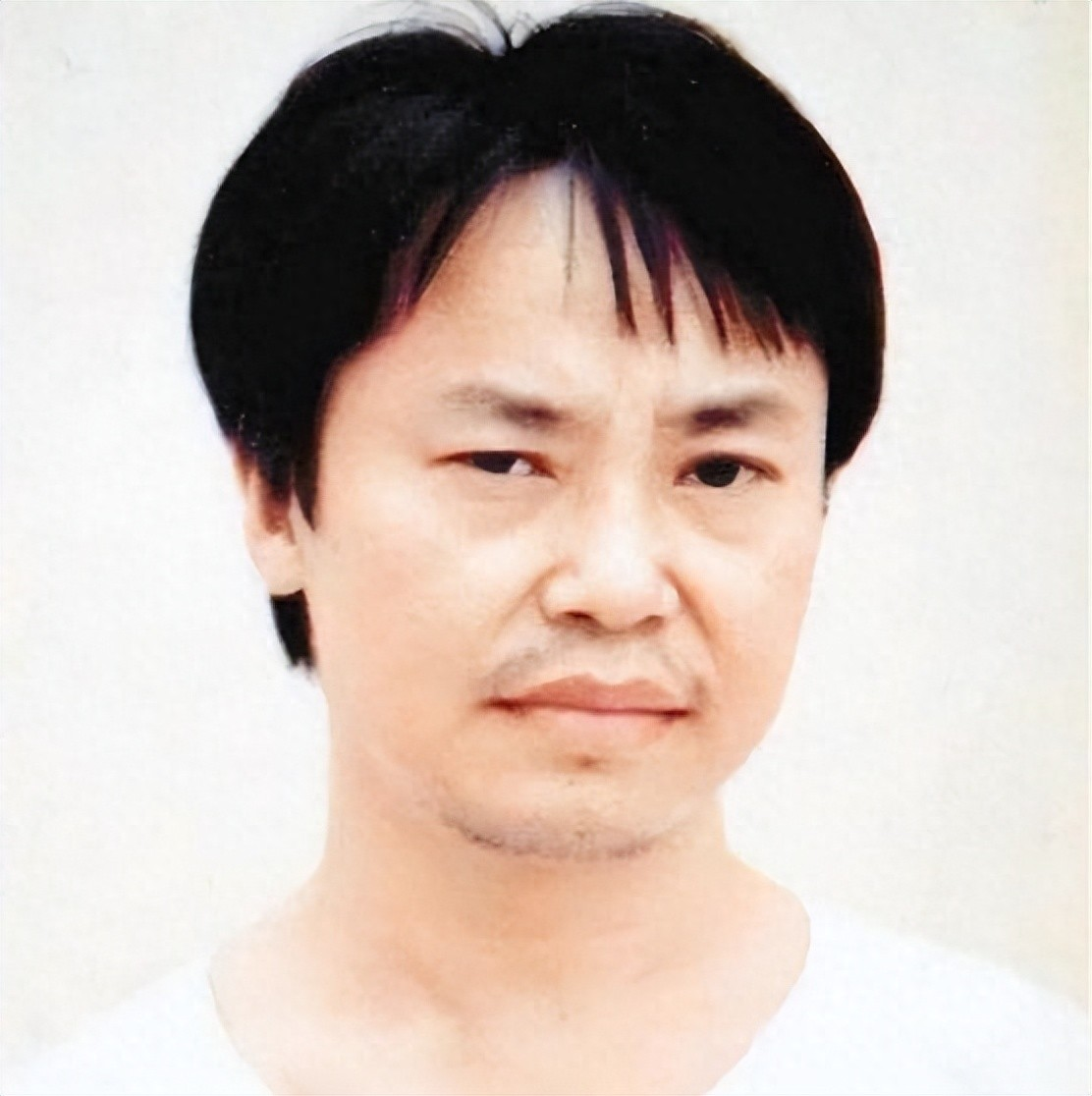 体育直播吧-张子强家人现状曝光：遗孀携20亿定居泰国，大儿子成了餐厅厨师